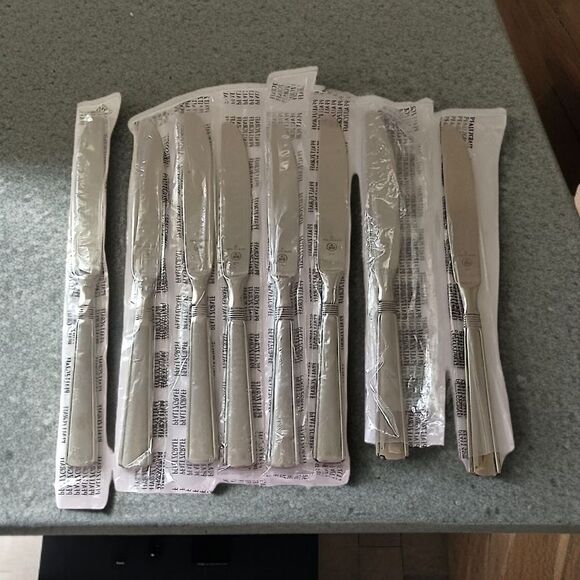 8 Pfaltzgraff Kenilworth Knives Knife Set Stainless Steel Solid Glossy Flatware - Picture 14 of 14